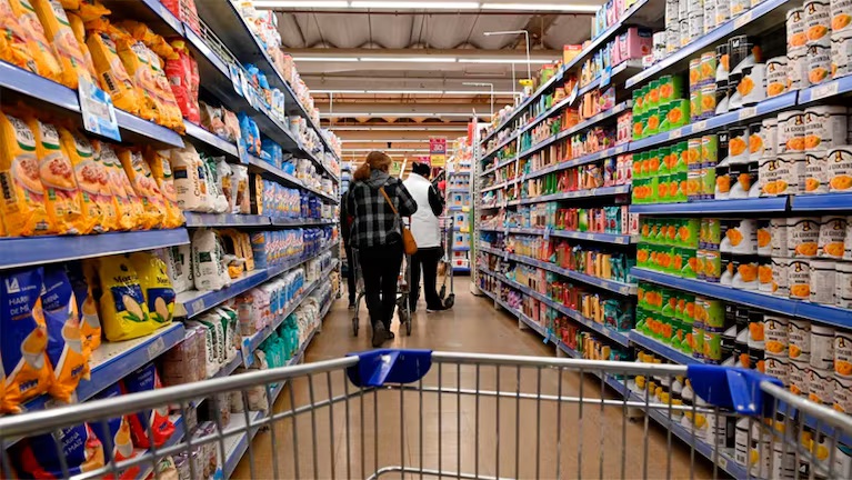 Llegan listas con aumentos de precios a los supermercados en Tucumán